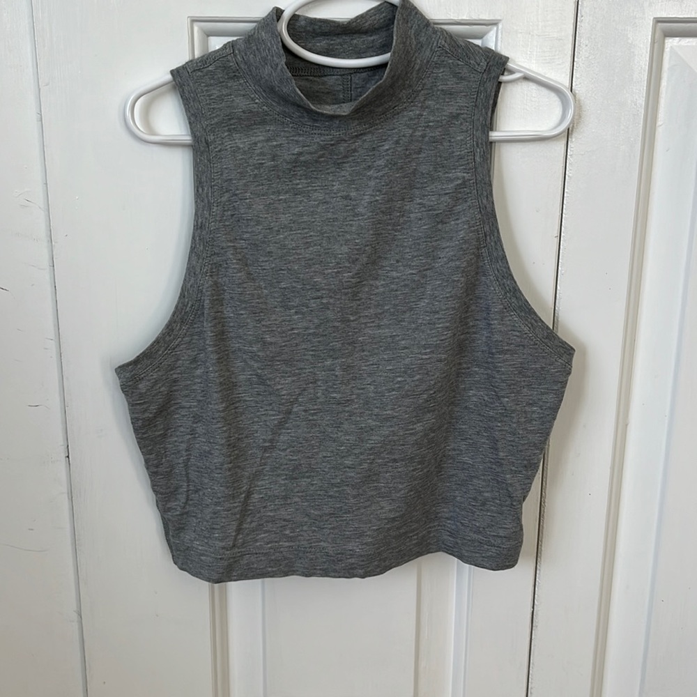 Lululemon grey high neck crop top size 4